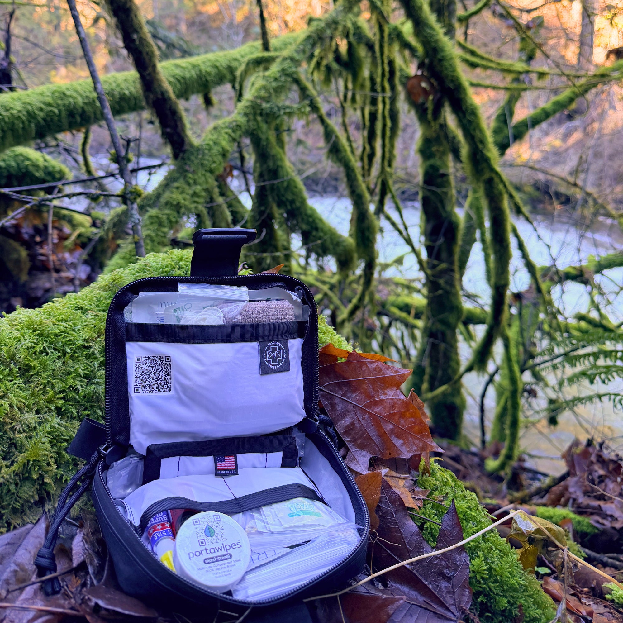 The Traverse | Lightweight Backcountry First Aid | Cascade First Aid